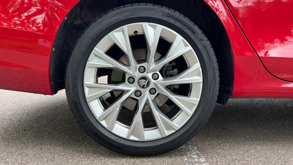 Skoda Superb Superb 2.0 Tdi Se L Dsg DG75EJC Red #5