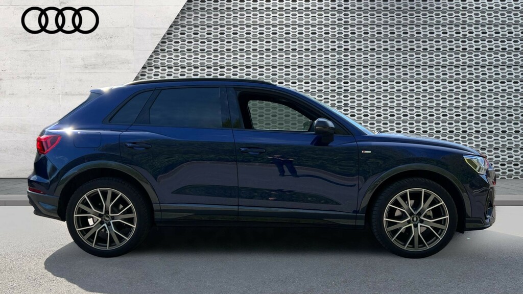 Audi Q3 Q3 35 Tfsi Black Edition S Tronic Tech Pack LM75FWZ Blue #4