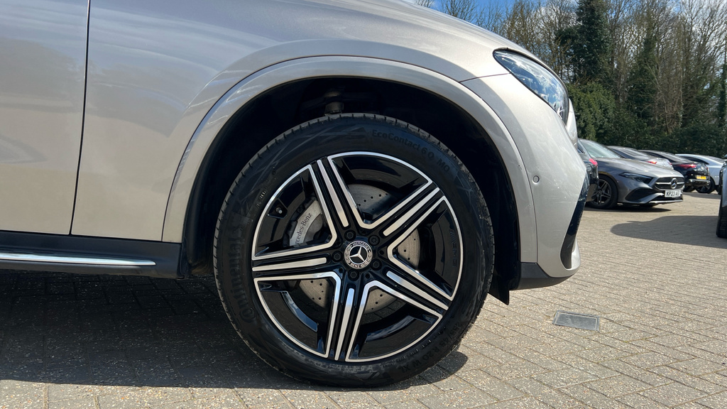 Mercedes-Benz GLC Class Glc 300De 4Matic Amg Line Premium 9G-tronic KW73XDX Silver #5