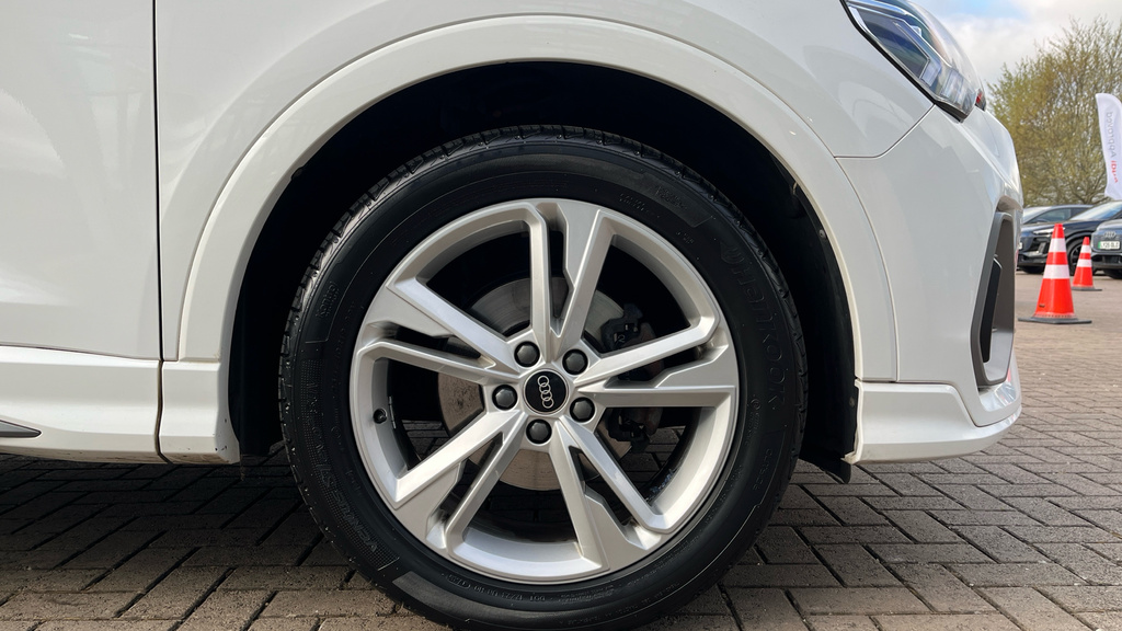 Audi Q3 Q3 35 Tfsi S Line S Tronic SH72WUY White #5