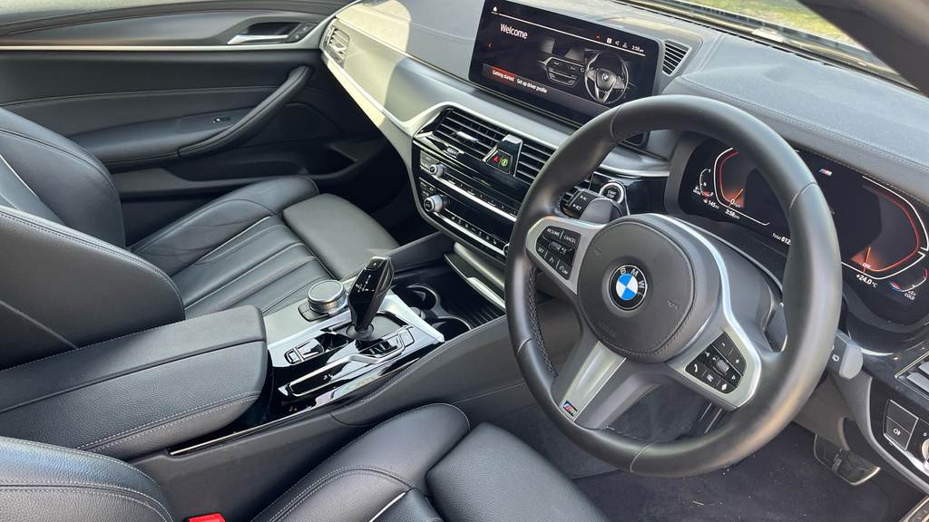 BMW 5 Series 5 Series 520D Mht M Sport Step HG73VYP Black #6
