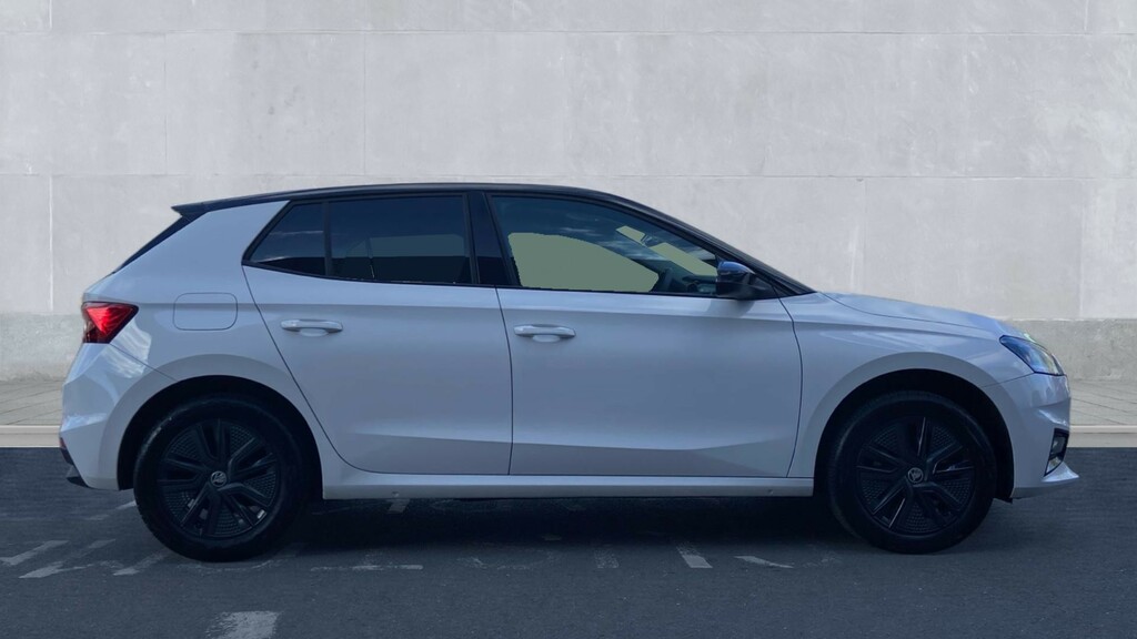 Skoda Fabia Fabia 1.0 Tsi 116 Colour Edition GK74LGN Black #4