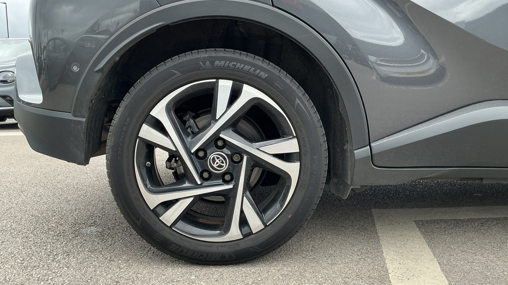 Toyota C-Hr C-hr 1.8 Hybrid Design Cvt YP72LKM Grey #4