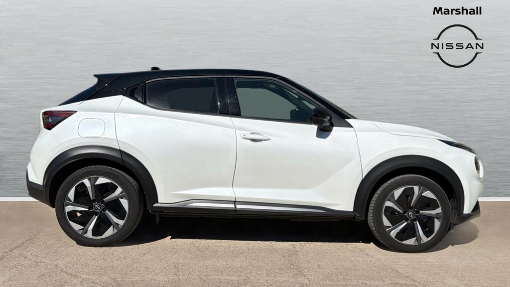 Nissan Juke Juke 1.6 Hybrid Tekna OE25MJK White #3