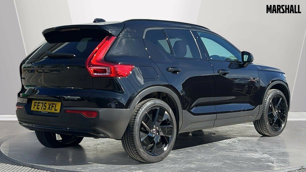 Volvo XC40 Volvo Xc40 Estate 2.0 B3p Plus Black Edition A FE75XFL Black #2
