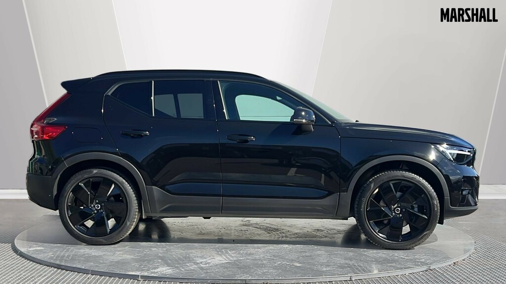 Volvo XC40 Volvo Xc40 Estate 2.0 B3p Plus Black Edition A FE75XFL Black #3