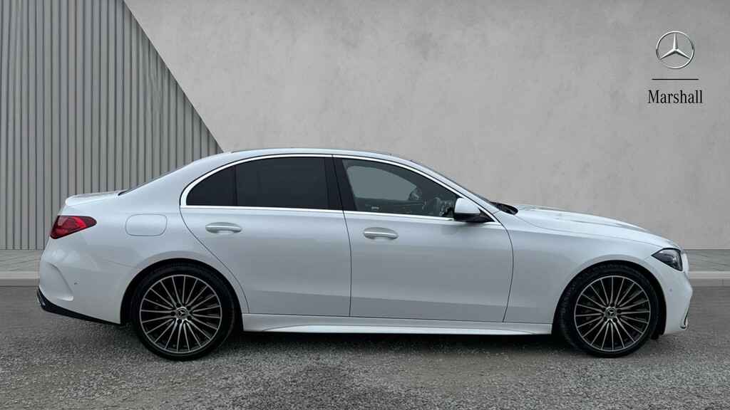 Mercedes-Benz C Class C Class C220d Amg Line Premium Plus 9G-tronic KN25DBV White #4