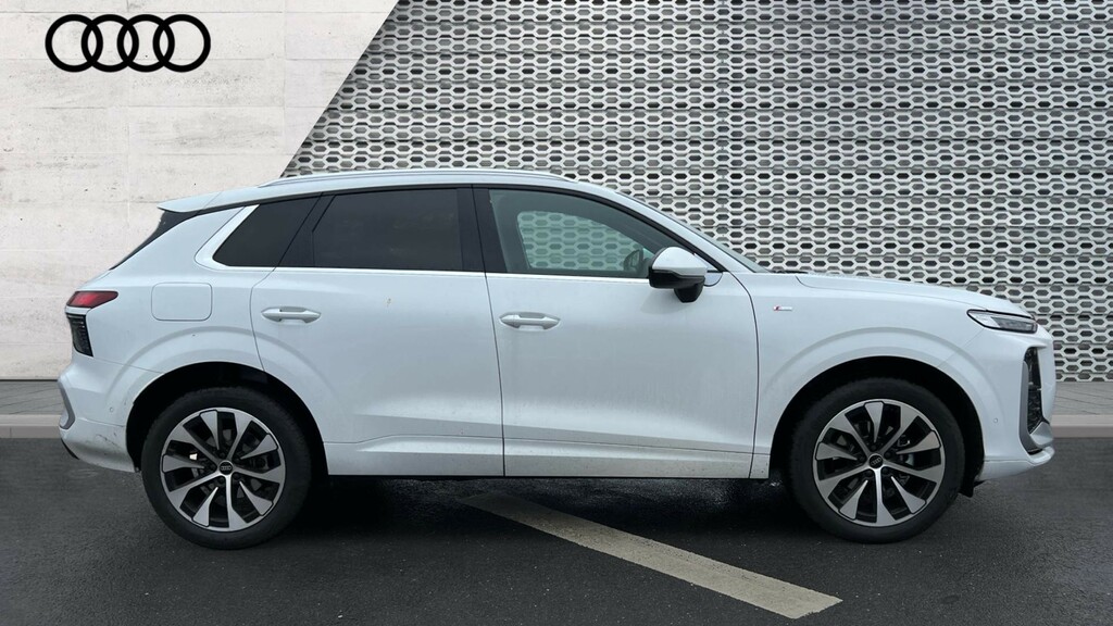 Audi Q3 Audi Q3 Estate 1.5 Tfsi S Line S Tronic WF26YDX White #4