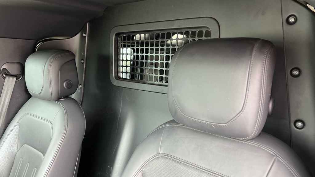 Land Rover Defender Defender 3.0 D300 Hard Top Hse AX21DZT Grey #4