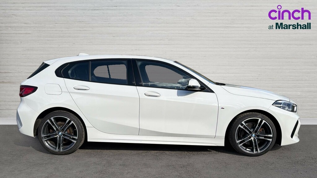 BMW 1 Series 1 Series 118I M Sport Step YF70OPK White #2