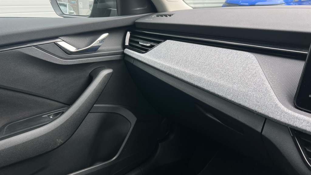 Skoda Kamiq Kamiq 1.0 Tsi 95 Se Edition GL25VKR Grey #6