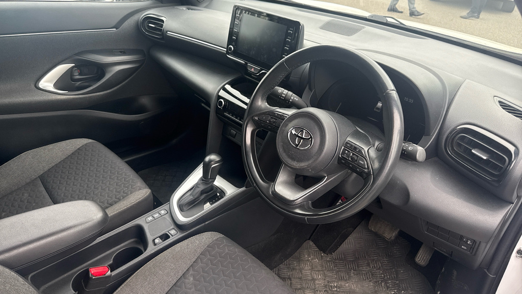 Toyota Yaris Cross Yaris Cross 1.5 Hybrid Design Cvt FG71UOT White #6