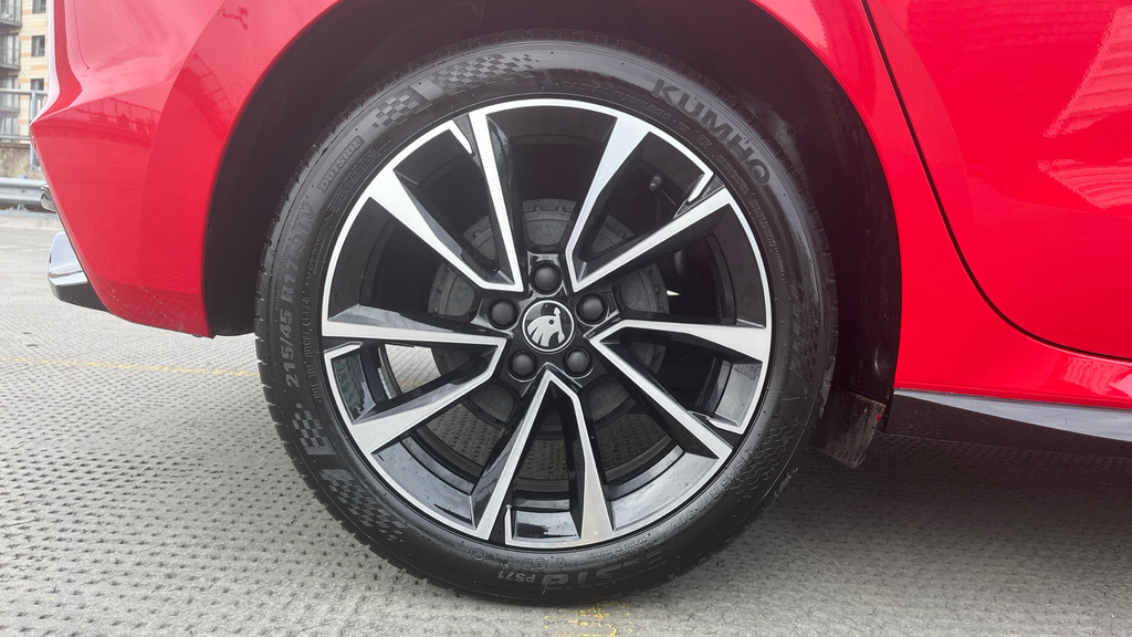 Skoda Fabia Fabia 1.0 Tsi 116 Monte Carlo Edition Dsg DA25XMP Red #5