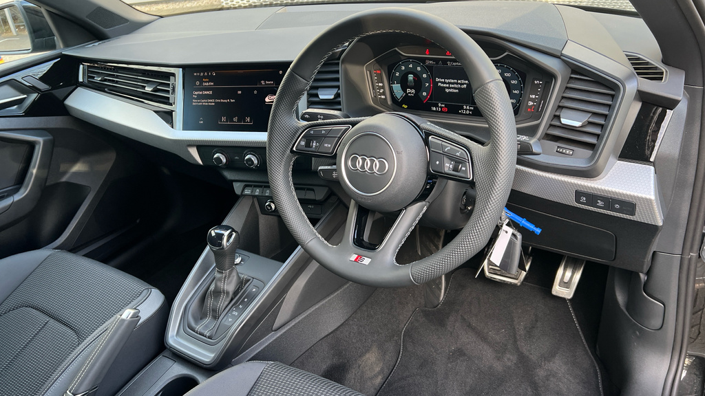 Audi A1 Audi A1 Sportback S Line 35 Tfsi 150 Ps S Tronic GF26JHL Black #6