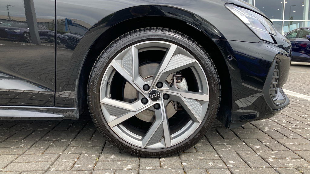 Audi A3 A3 35 Tfsi Black Edition S Tronic BP25XGX Black #5