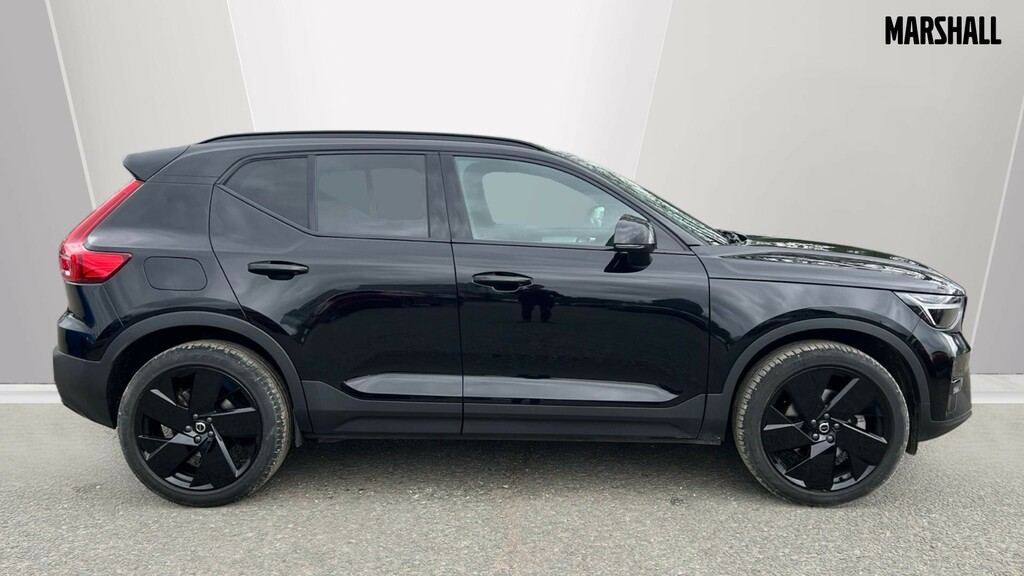 Volvo XC40 Volvo Xc40 Estate 2.0 B3p Plus Black Edition A FL75AUK Black #3