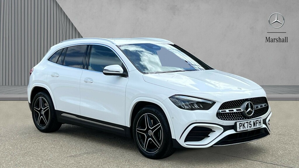 Mercedes-Benz GLA Class Gla 200 Amg Line Executive White