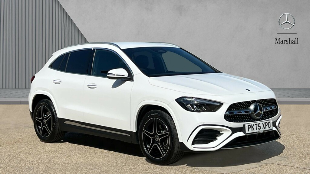 Mercedes-Benz GLA Class Gla 200 Amg Line Executive White