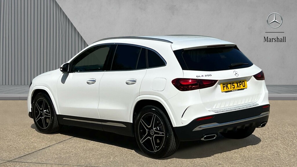 Mercedes-Benz GLA Class Gla 200 Amg Line Executive PK75XPO White #2