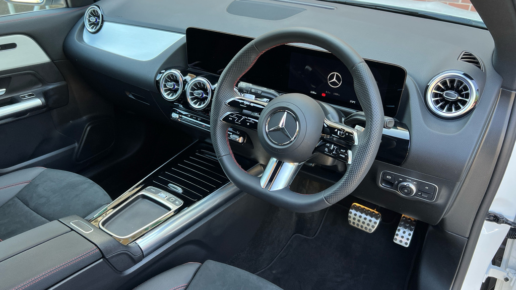 Mercedes-Benz GLA Class Gla 200 Amg Line Executive PK75XPO White #3