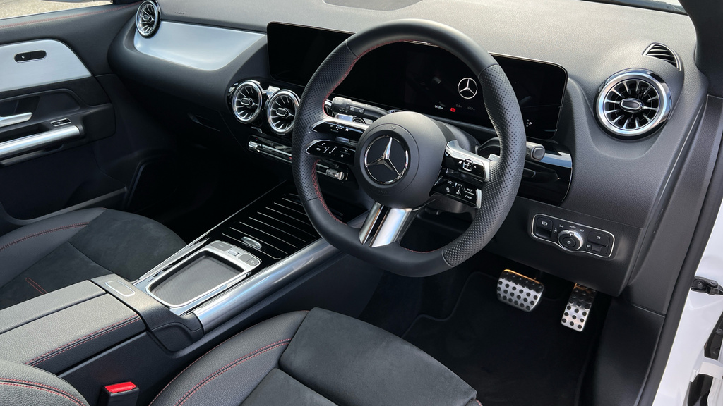 Mercedes-Benz GLA Class Gla 200 Amg Line Executive PK75XRL White #3