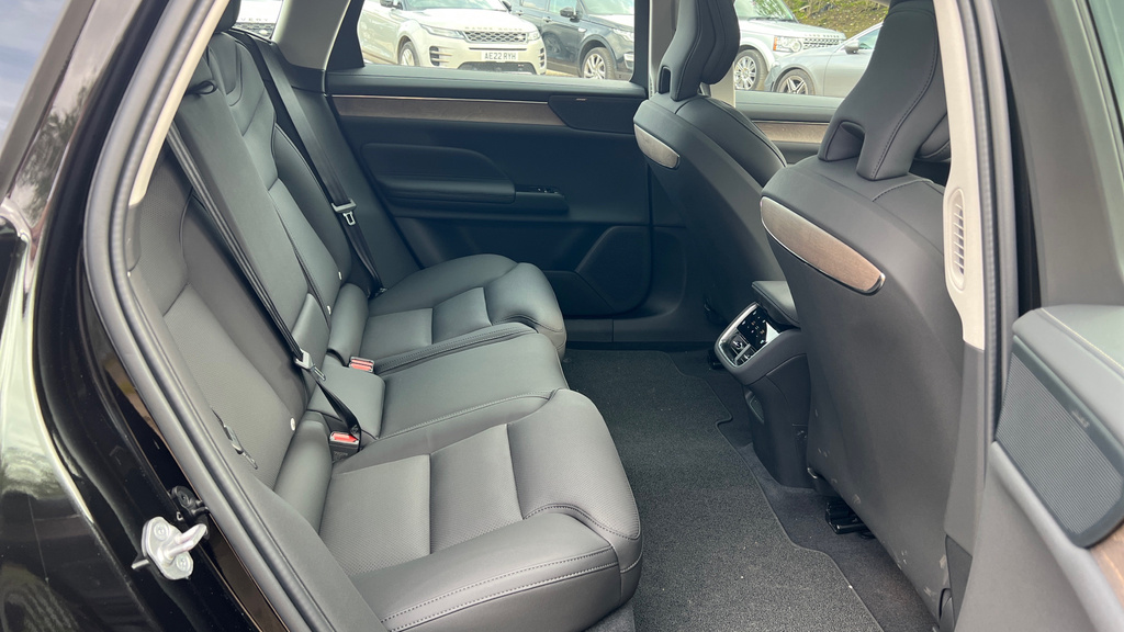 Volvo ES90 Volvo Es90 Hatchback 245Kw Sm Extended Range Plus AJ75BXA Black #6