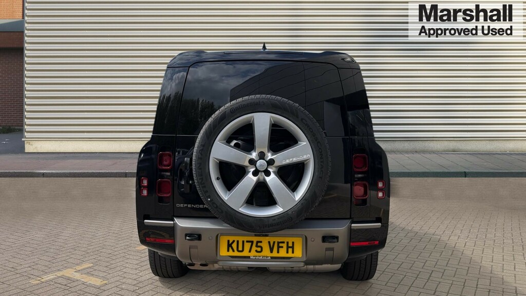 Land Rover Defender 130 Defender 3.0 D350 X-dynamic Hse 130 Black #4
