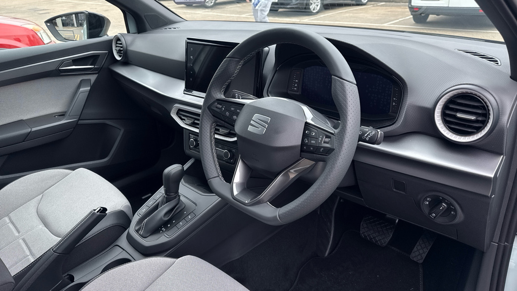 Seat Arona Arona 1.5 Tsi 150 Fr Sport Dsg Hatchback FN26CBX Black #6
