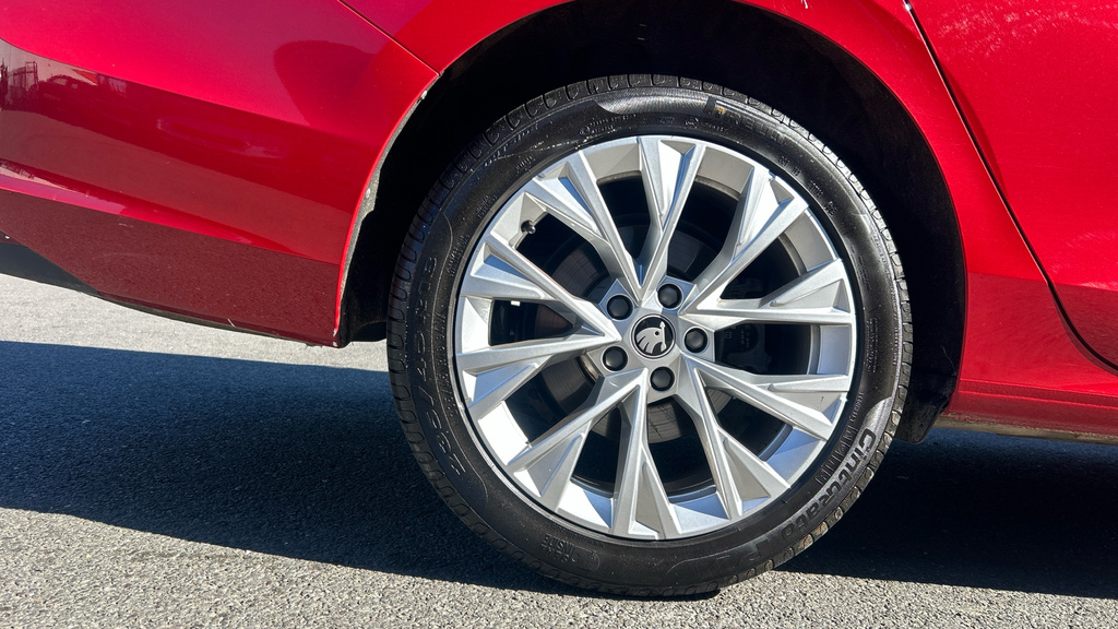 Skoda Superb Superb 2.0 Tdi Se L Dsg KY75MHA Red #5
