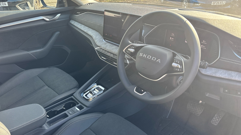 Skoda Octavia Octavia 2.0 Tdi 150 Se L Dsg Black #6