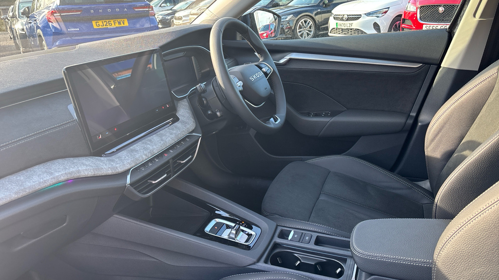Skoda Octavia Octavia 2.0 Tdi 150 Se L Dsg Black #2