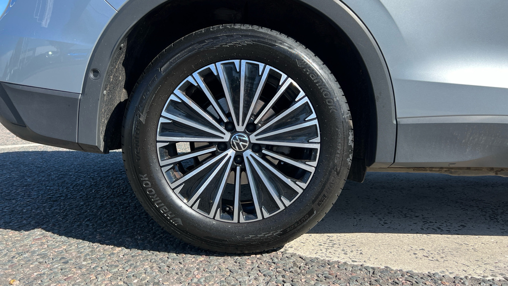 Volkswagen Tiguan Tiguan 1.5 Etsi Match Dsg OV75YUT Silver #5