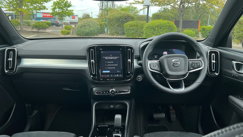Volvo XC40 Volvo Xc40 Estate 2.0 B3p Plus Black Edition A FL75EZC Black #5
