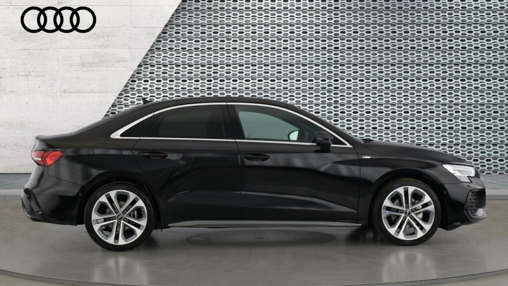 Audi A3 A3 35 Tfsi S Line S Tronic LV75XKF Black #4