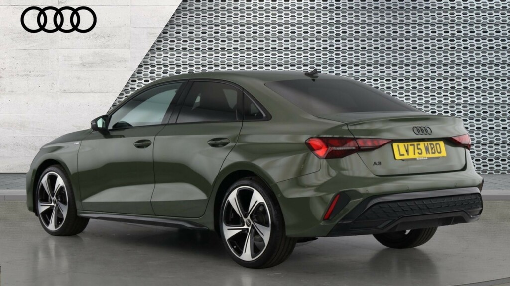 Audi A3 A3 2.0 Tdi 150 Black Edition S Tronic Tech Pa LV75WBO Green #3