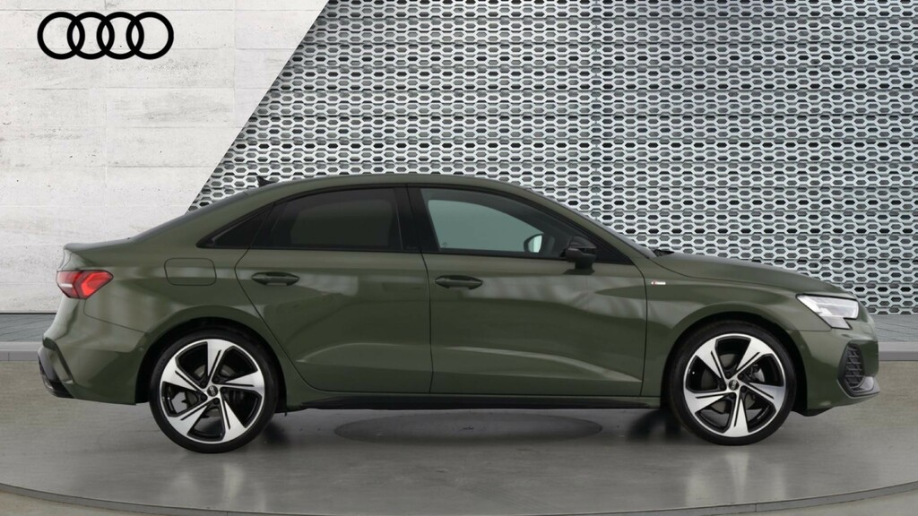 Audi A3 A3 2.0 Tdi 150 Black Edition S Tronic Tech Pa LV75WBO Green #4