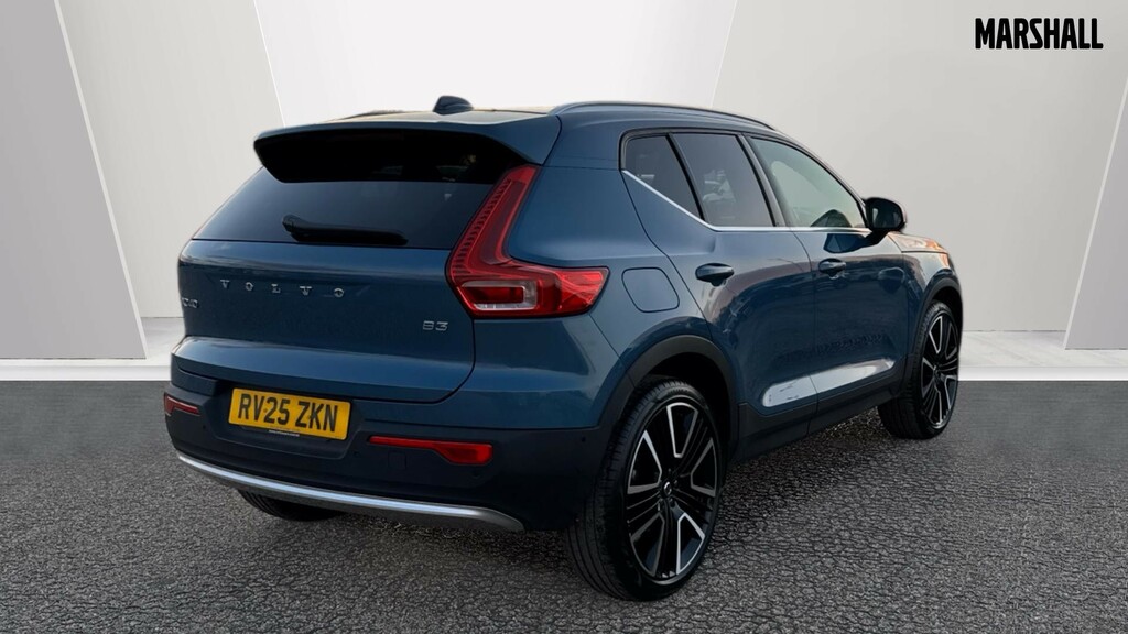 Volvo XC40 Xc40 2.0 B3p Ultra Dark RV25ZKN Blue #2