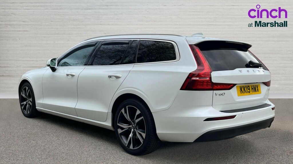 Volvo V60 V60 2.0 D3 150 Momentum Plus KK19HWX White #5
