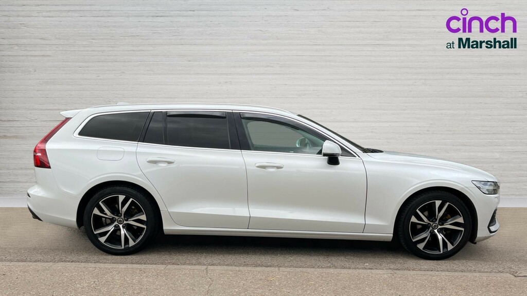 Volvo V60 V60 2.0 D3 150 Momentum Plus KK19HWX White #2