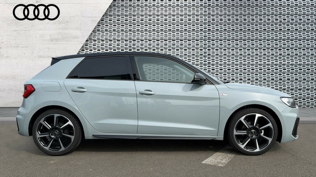 Audi A1 Audi A1 Sportback Black Edition 25 Tfsi 95 Ps 5-Sp GN26VWO Black #4