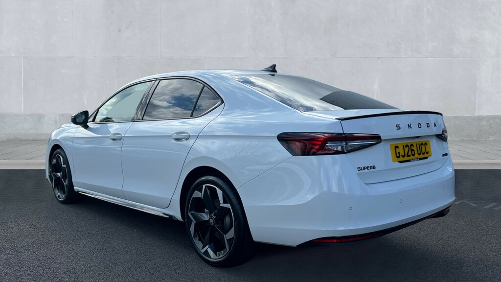 Skoda Superb Superb Hatch Sportline 1.5 Tsi E-tec 150 Ps Dsg GJ26UCC White #3