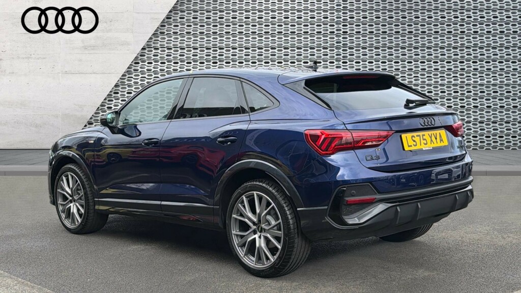 Audi Q3 Q3 35 Tfsi Black Edition S Tronic LS75XYA Blue #3