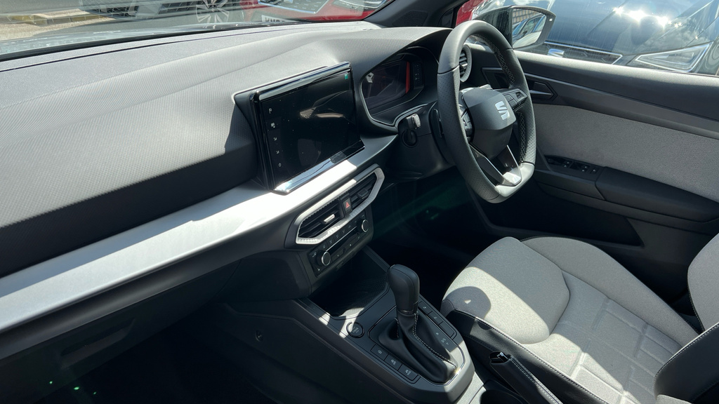 Seat Arona Seat Arona Hatchback 1.0 Tsi 115 Fr Sport Dsg OV26UXP Black #2