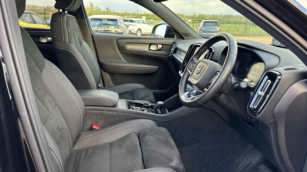 Volvo XC40 Xc40 2.0 B4p Plus Black Edition OE74XHO Black #6