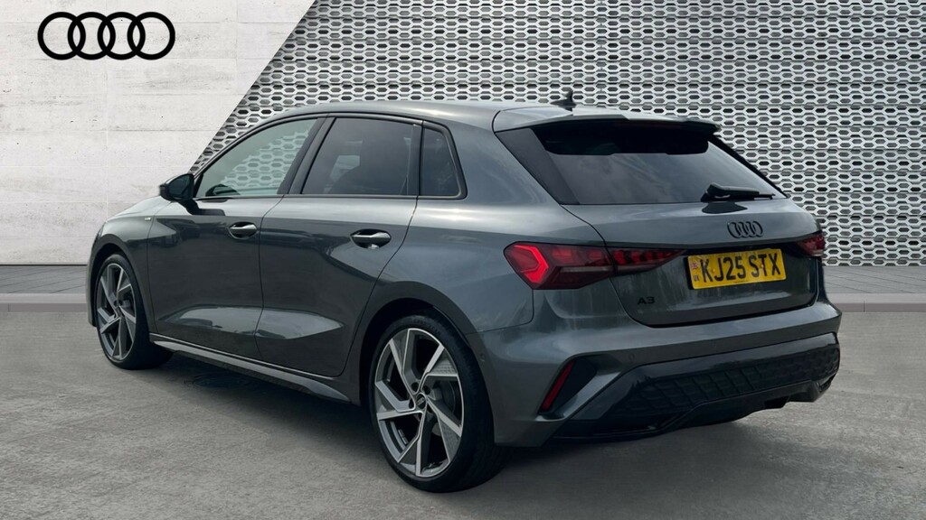 Audi A3 A3 1.5 Tfsi 150 Black Edition S Tronic KJ25STX Grey #3