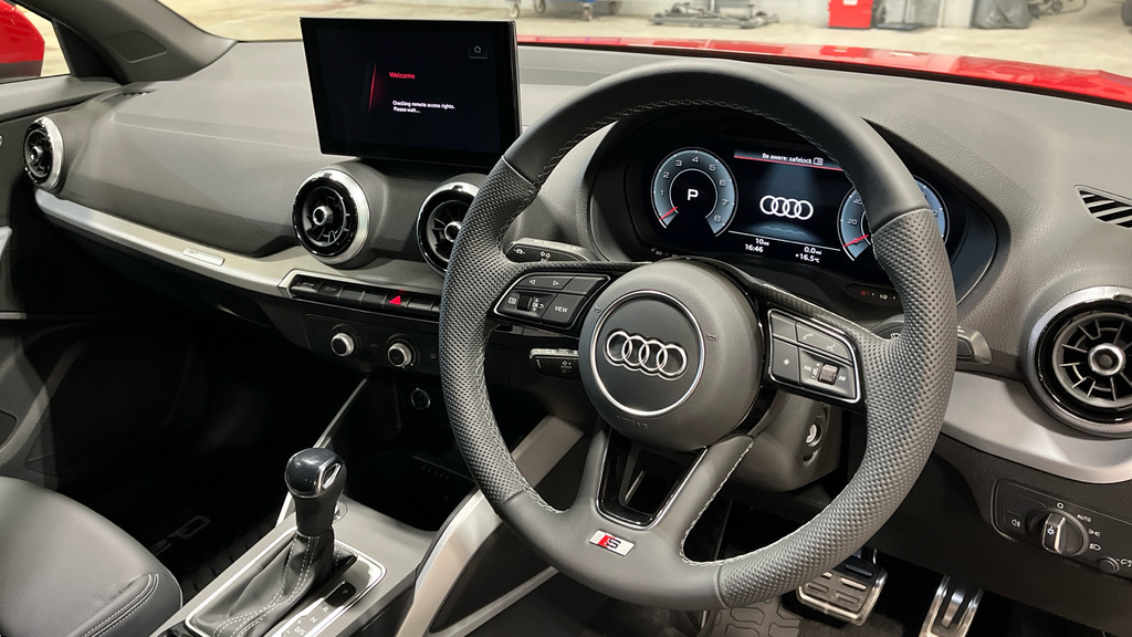 Audi Q2 Audi Q2 S Line 35 Tfsi 150 Ps S Tronic LV26HCG Red #6