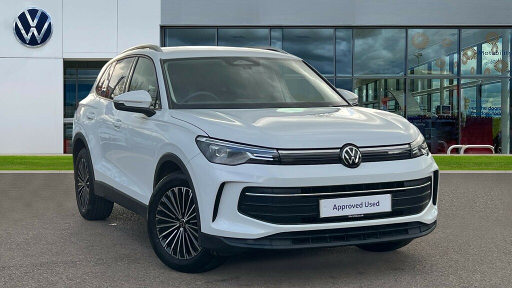 Volkswagen Tiguan Tiguan 1.5 Etsi Life Dsg White