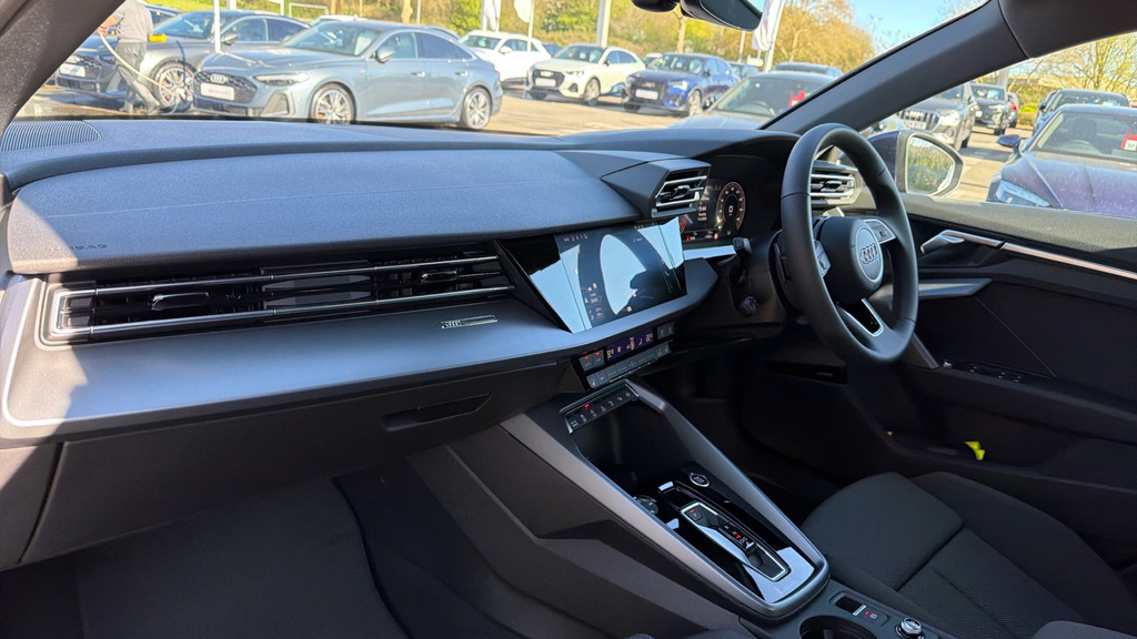 Audi A3 Audi A3 Saloon Sport Tfsi 116 Ps S Tronic GN26VWE Blue #2