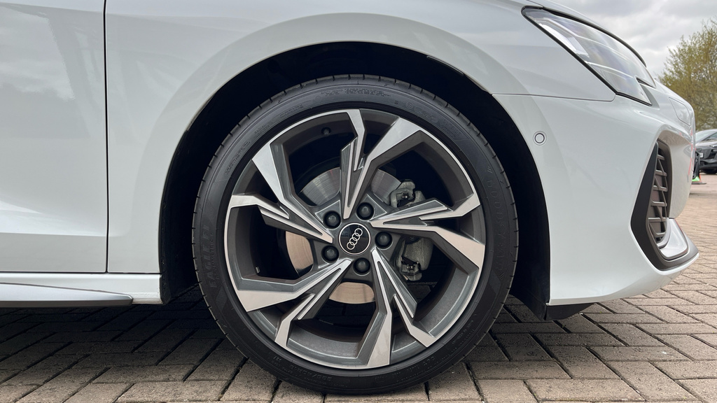 Audi A3 A3 1.5 Tfsi 150 S Line S Tronic LV75UHX White #5