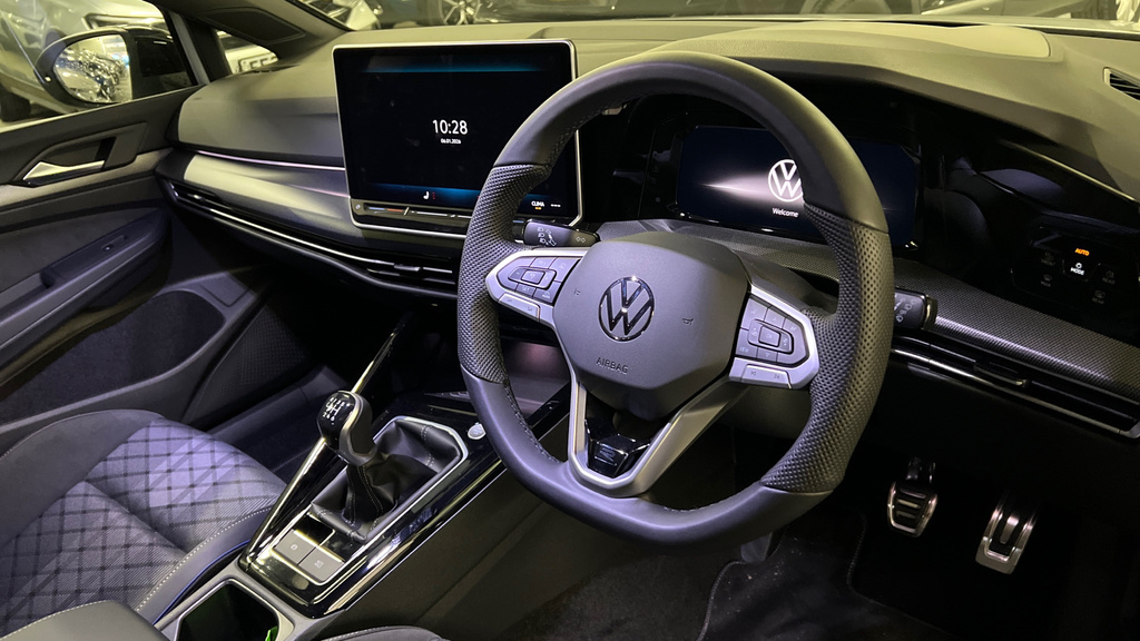 Volkswagen Golf Golf Hatch Black Edition 1.5 Tsi 150 Ps 6-Speed Ma White #6